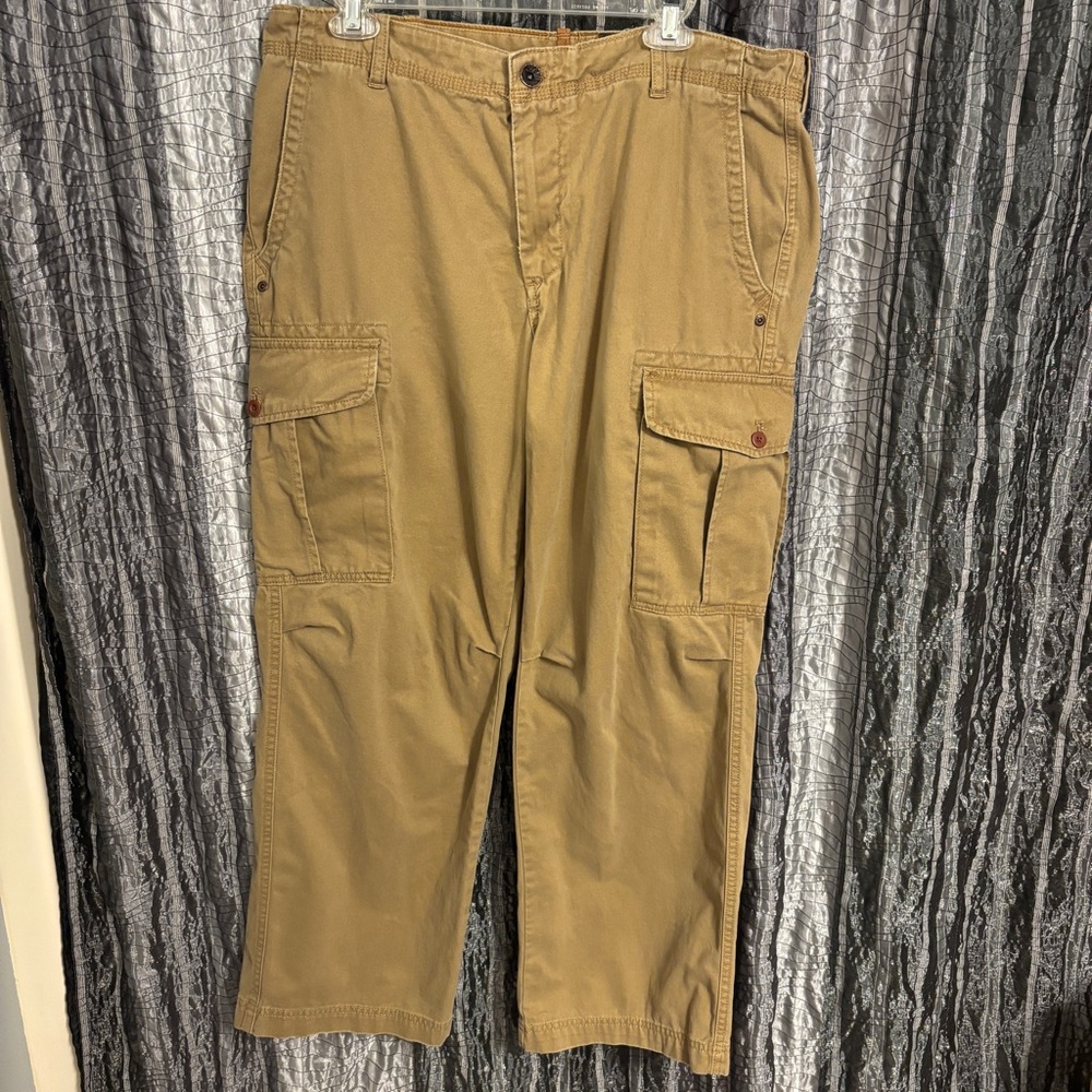 Timberland Work Cargo Pants for Men brass logo button enclosure N1